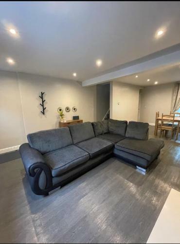 Lindow Street By Prestige Properties Sa