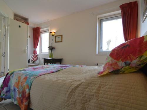 Luxury Holiday Home With Jacuzzi In Noordbeemster