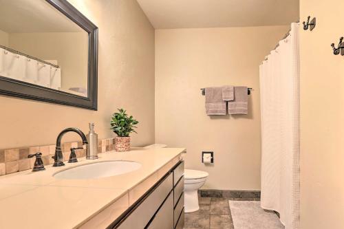 Forest Haven With Hot Tub - 1 Mi To Village!