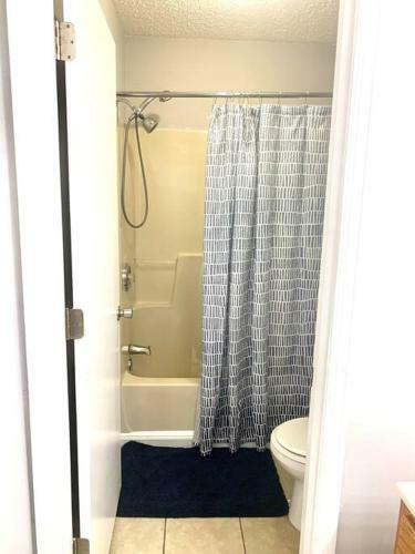 Apartamento Classic 2-bedroom Condo W/free Parking