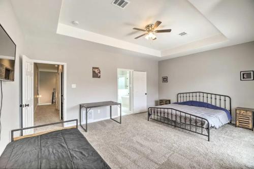 New Double Story Beautiful Condo Townhouse