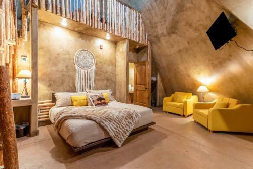 Zion White Bison Glamping & Rv Resort - Tipis And Kivas