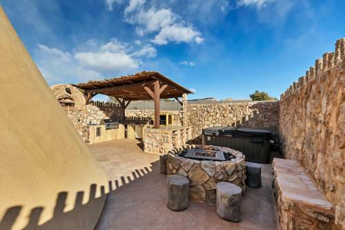 Zion White Bison Glamping & Rv Resort - Tipis And Kivas