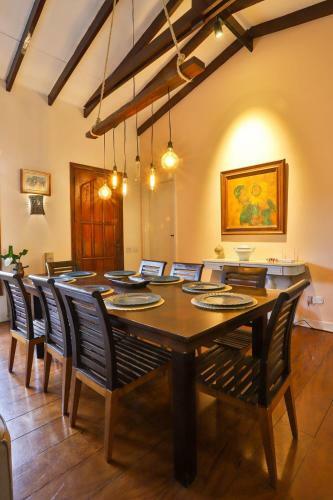 Hostal Happy House Vila Inglesa