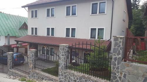 Hostal Pensiunea La Marion