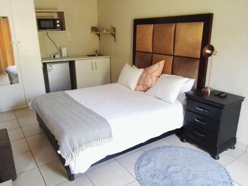 Hostal Dumelang Executive Lodge - Midrand, Free Wifi And Parking