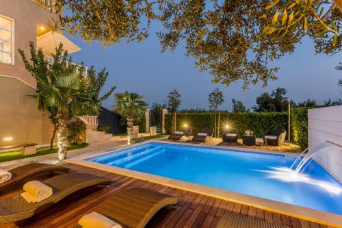 Villa Fox Exclusive