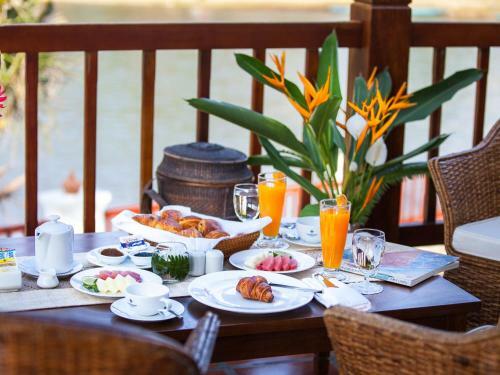 Hotel Riverside Boutique Resort, Vang Vieng