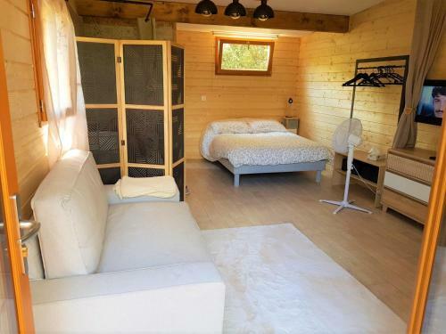 Hostal Cabane Dans Les Arbres "la Kaz Aux Cigales"