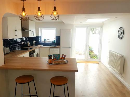 Blue Horizon Holiday Cottage - Refurbished 2021