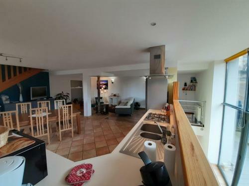 G�te N�bouzat, 4 Pi�ces, 6 Personnes - Fr-1-630-252