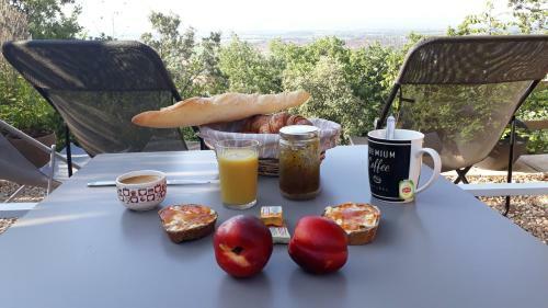 Hostal Maison D'h�tes La Garenne
