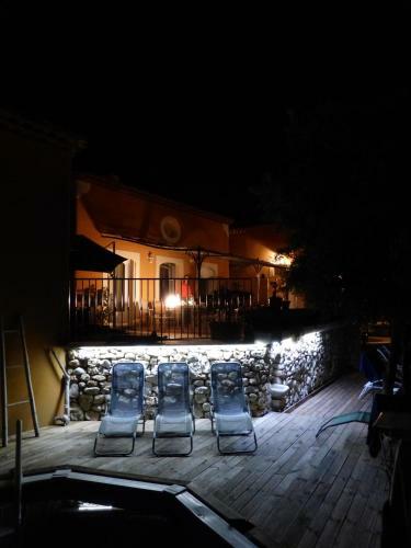 Hostal Maison D'h�tes La Garenne