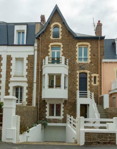 Hostal La Villa Du Sillon