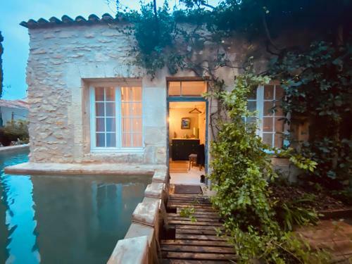 Hostal M&s - Bed And Breakfast