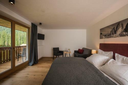 Hotel Dolomitenhof & Chalet Alte Post