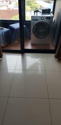 71 The Spinnaker 3 Bed Waterfront Apartment
