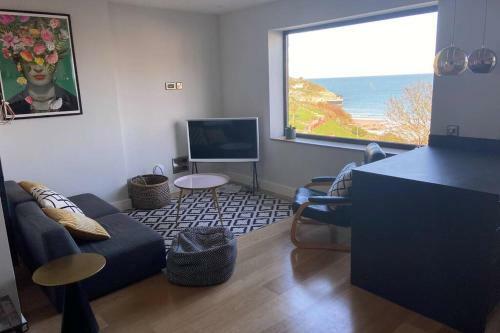Beachside Apartment In The Centre Of Town