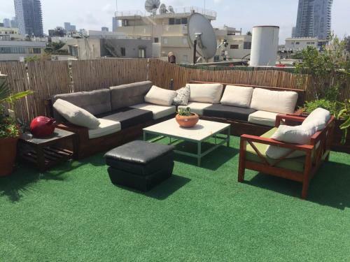 All In 3 Minutes Apartment (By The Beach)