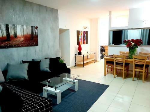 All In 3 Minutes Apartment (By The Beach)