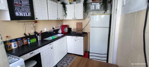 All In 3 Minutes Apartment (By The Beach)