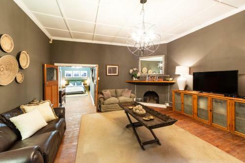 Hostal Royal Tree Guest House
