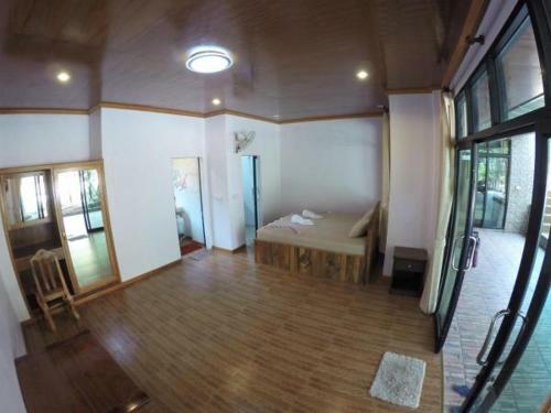 Hostal Bor Hin Baan Tai