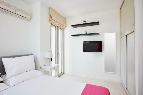 Vivian Art Apartments