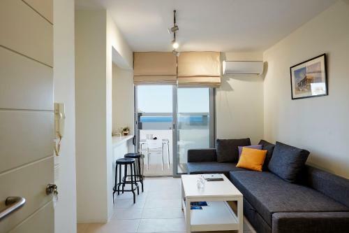 Vivian Art Apartments