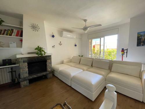 Casa En Masnou Junto A Playa Y Tren