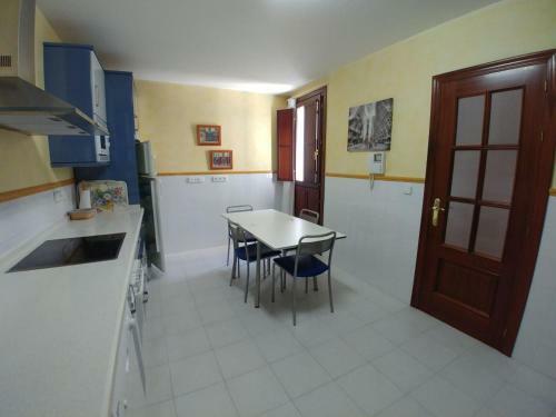 Apartamento D�plex Centro, Climatizado, Garaje, Piscina, Wifi