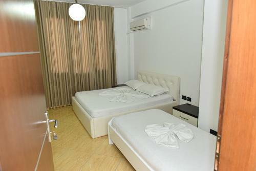 Hotel Tomorri