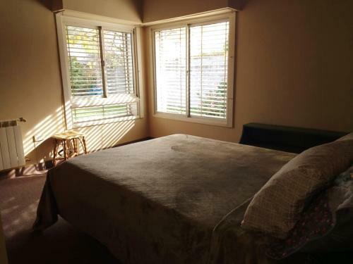 C�lida Y Luminosa Con Ambientes Y Patio Amplios