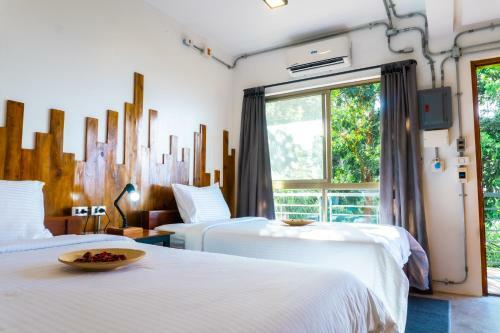Hotel Av Suites