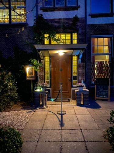 Bed & Breakfast Devilla Rijs