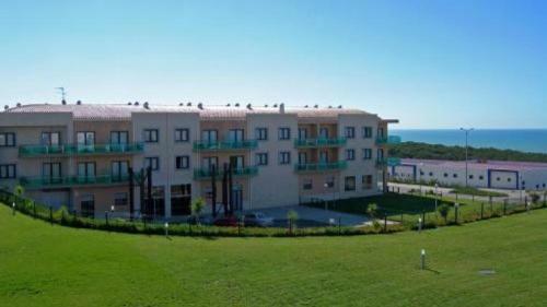 Ericeira Ocean & Garden View Apartment