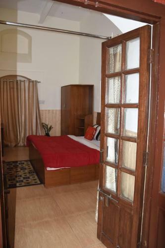 Hostal Room In Lodge - Duplex Suite 1 - Enjoy Your Ultimate Workations