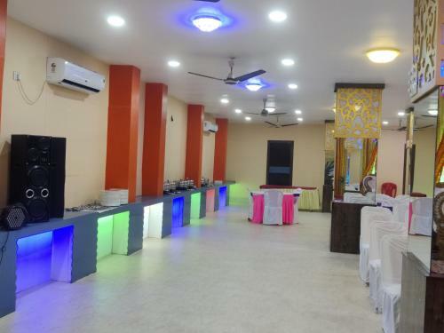 Matri Hotel & Banquets