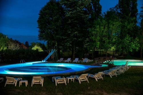 Szindb�d Wellness Hotel