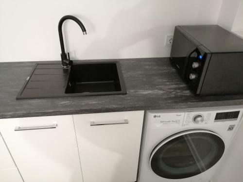 Luxury Apartment Private House And Parking Netflix