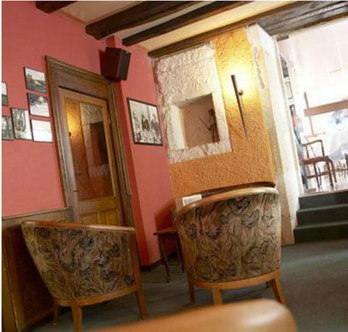 Hotel H�tel Le Cheval Blanc
