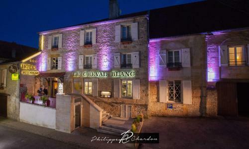 Hotel H�tel Le Cheval Blanc