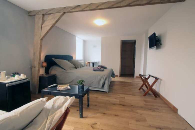 Hostal Monts Et Merveilles