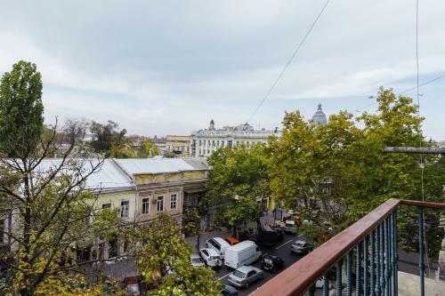 Apartamento 2 Bedroom On Deribasovskaya Str.