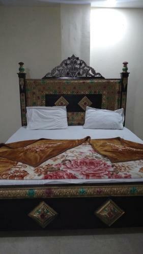 New Palace Hotel