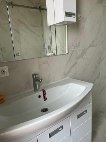 Karavan Saray Apartments