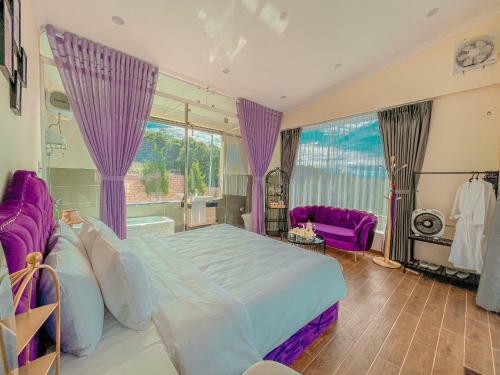 Shin Village Hotel
