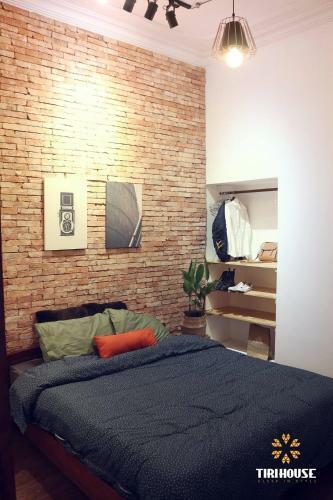 Hotel Tiri House