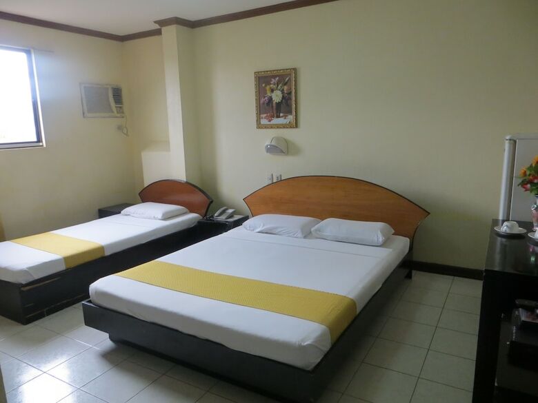 Hotel Paragon Suites