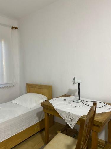 Hostal North Gate Guest House And Camping